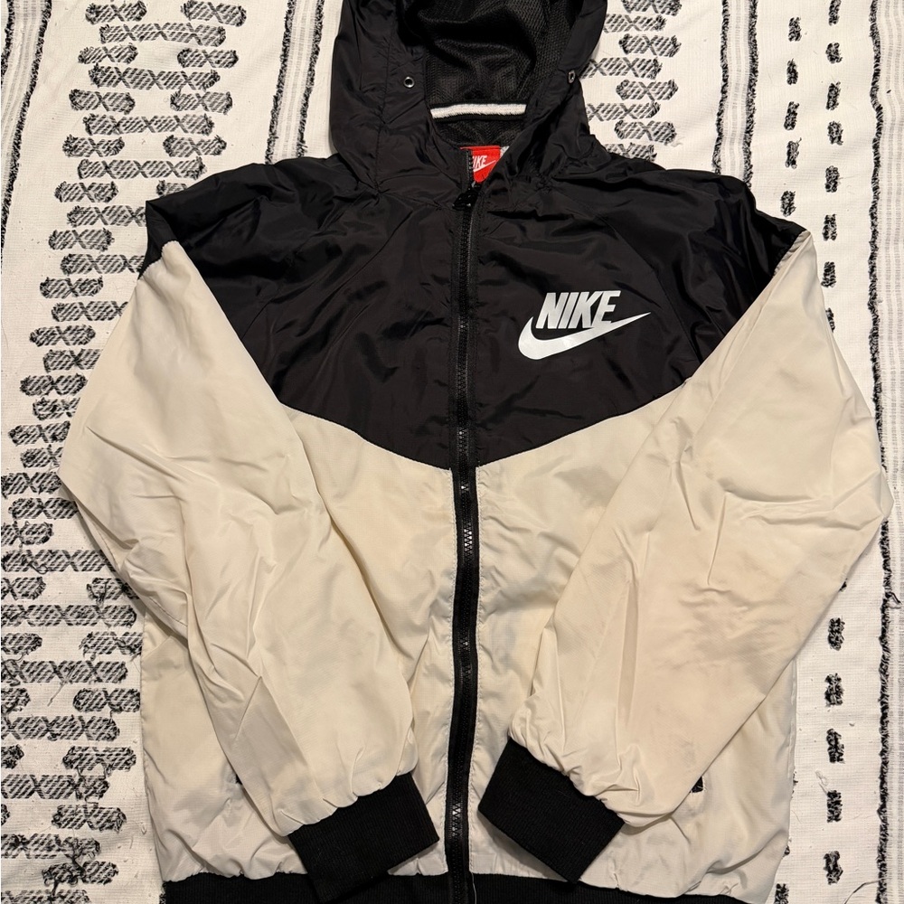 Women’s Nike Windbreaker Jacket- Size Small